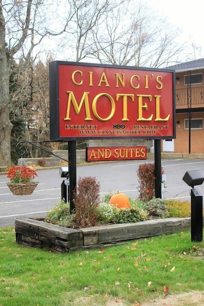 Cianci's Motel and Suites photo 5
