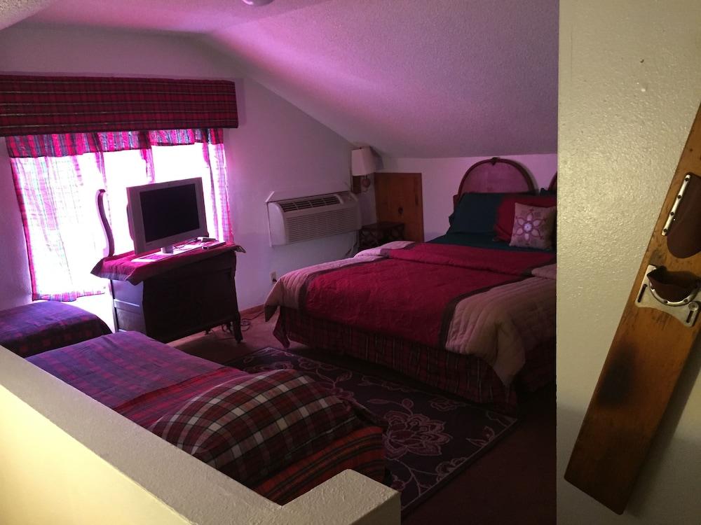 Pine Rose Inn photo 2