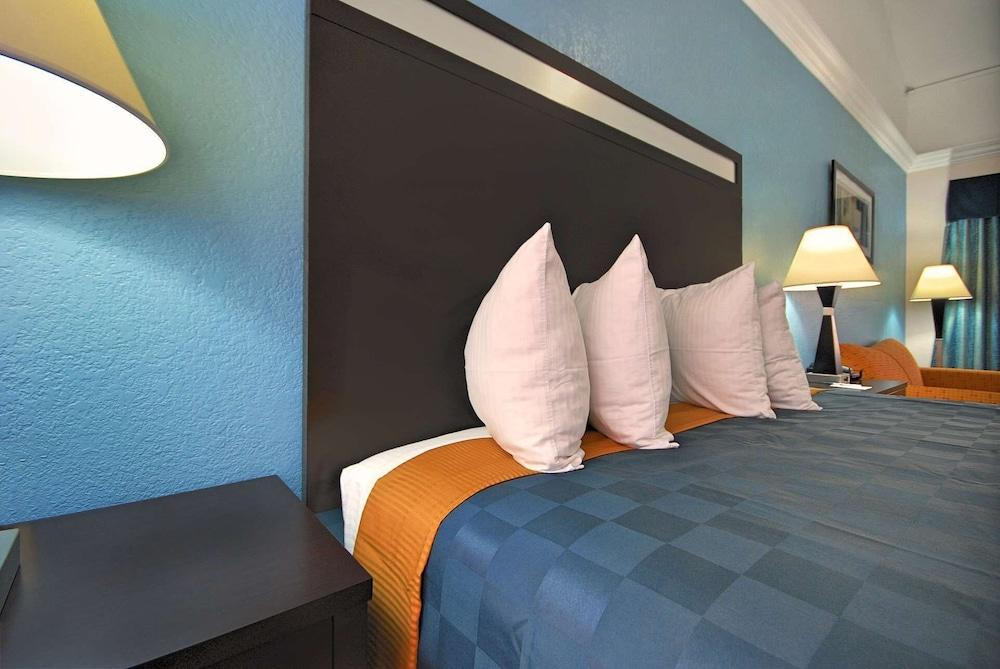Americas Best Value Inn Sinton photo 17