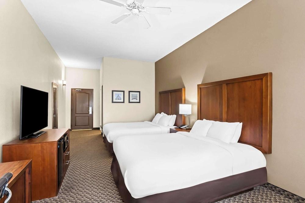 Comfort Inn & Suites Grenada photo 30
