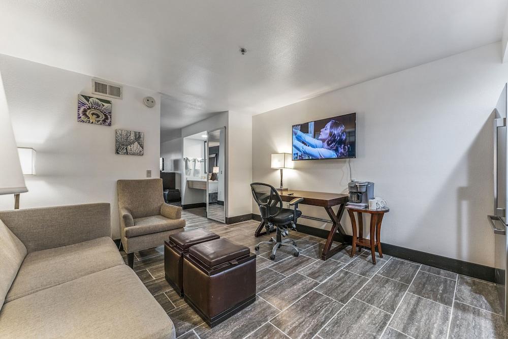 Metro Tempe Extended Stay photo 35