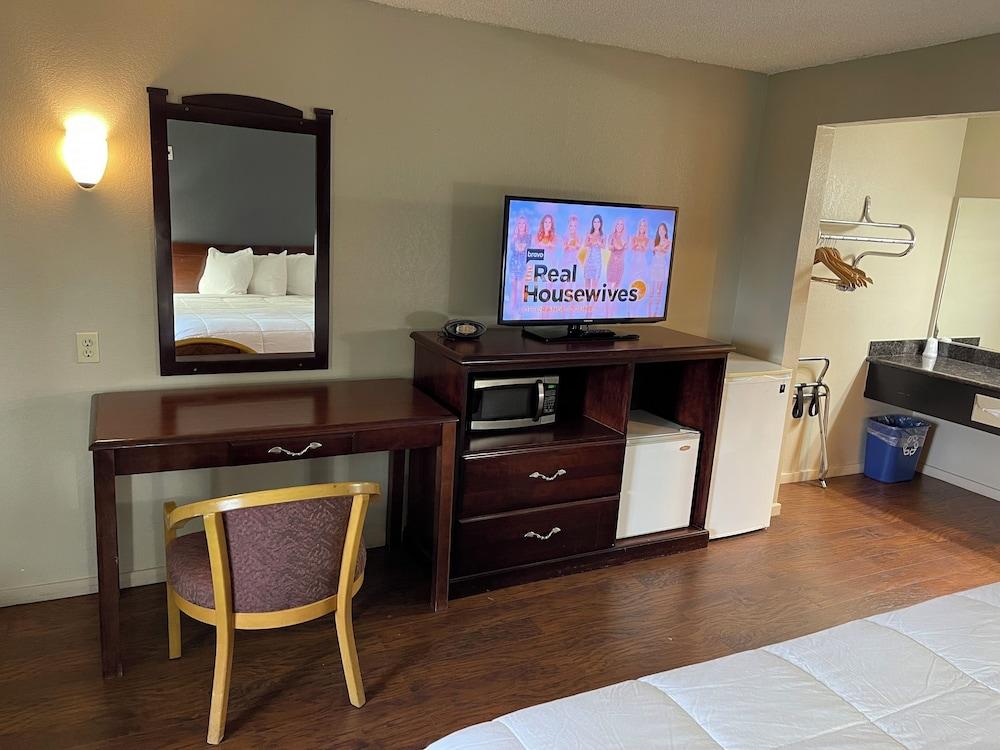 Inn at Lake Washington By OYO I-405 photo 15