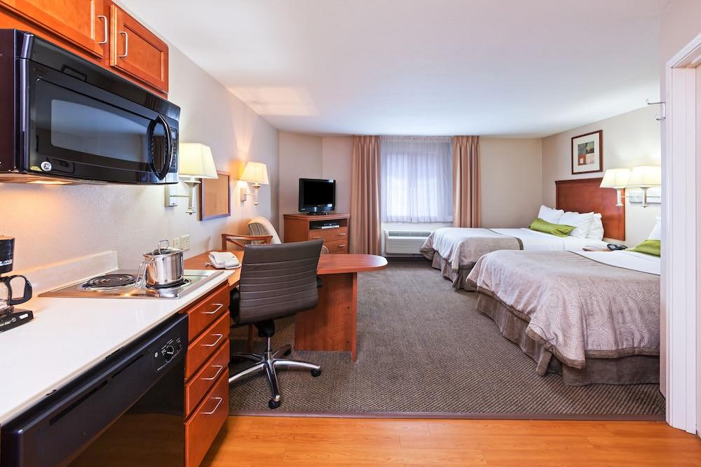 Candlewood Suites Owasso by IHG photo 3