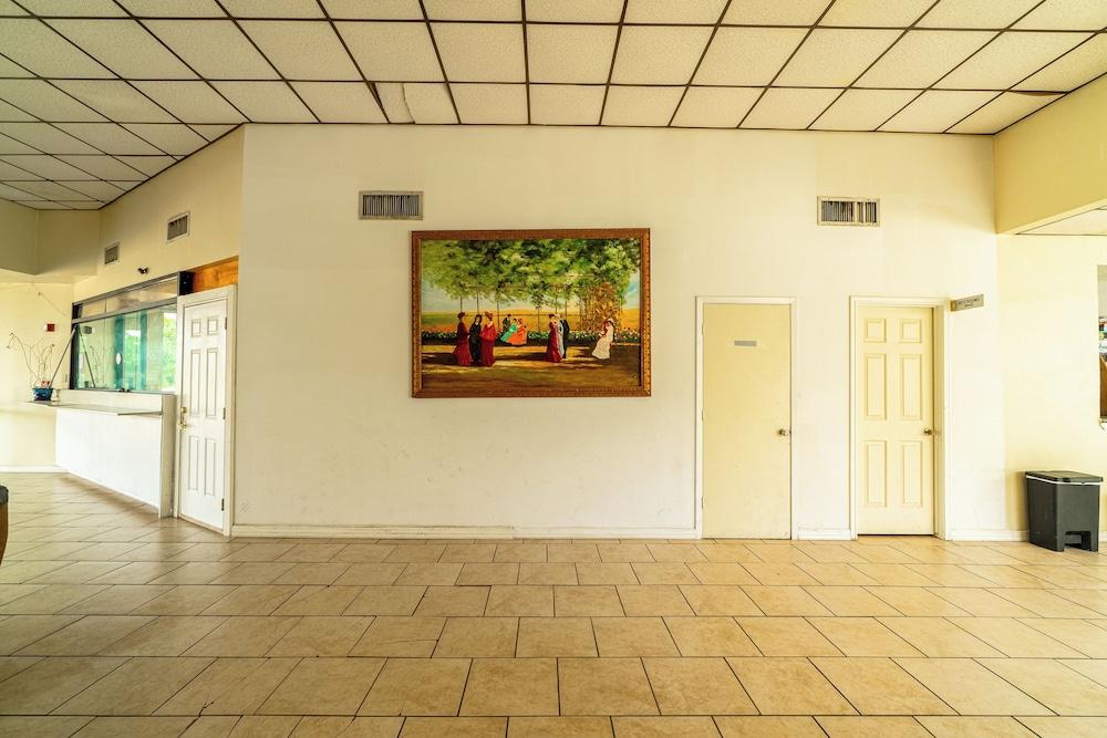 Economy Inn By OYO Livingston TX Hwy 59 photo 15