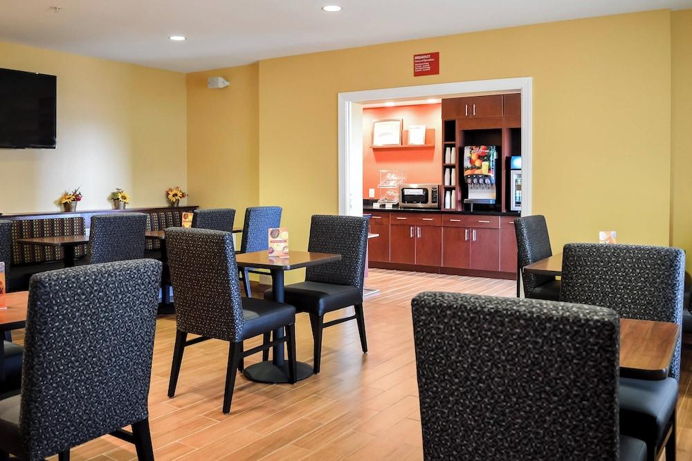 TownePlace Suites by Marriott Quantico Stafford photo 14