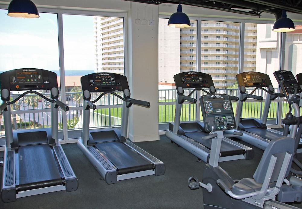 Laketown Wharf by Emerald View Resorts photo 18