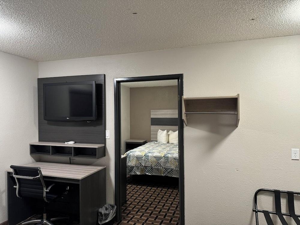 Motel 6 North Sioux City, SD – I-29 North photo 20