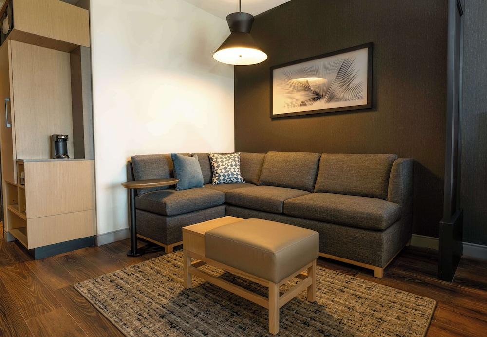 Hyatt Place Eagle Pass photo 10