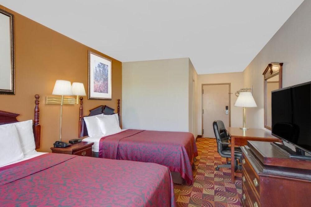 Express Inn photo 10