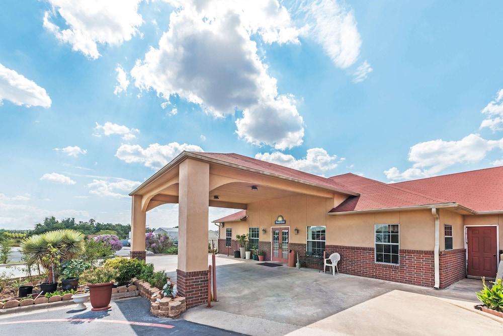 Days Inn by Wyndham Gainesville — hotel in Gainesville