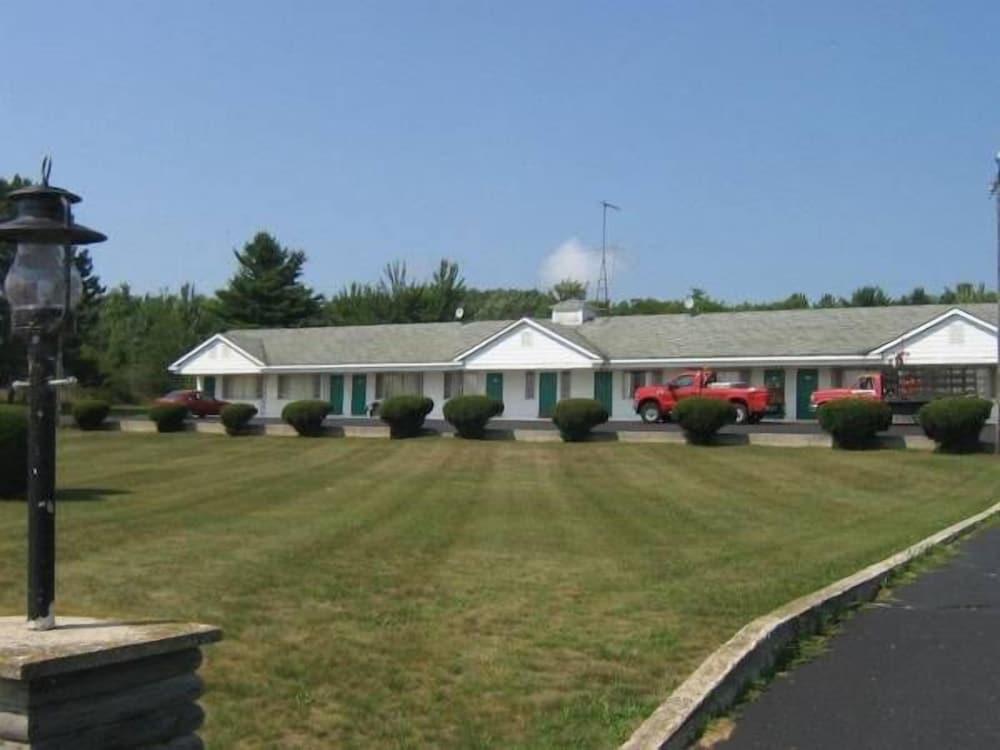 Chapel Hill Motel photo 1