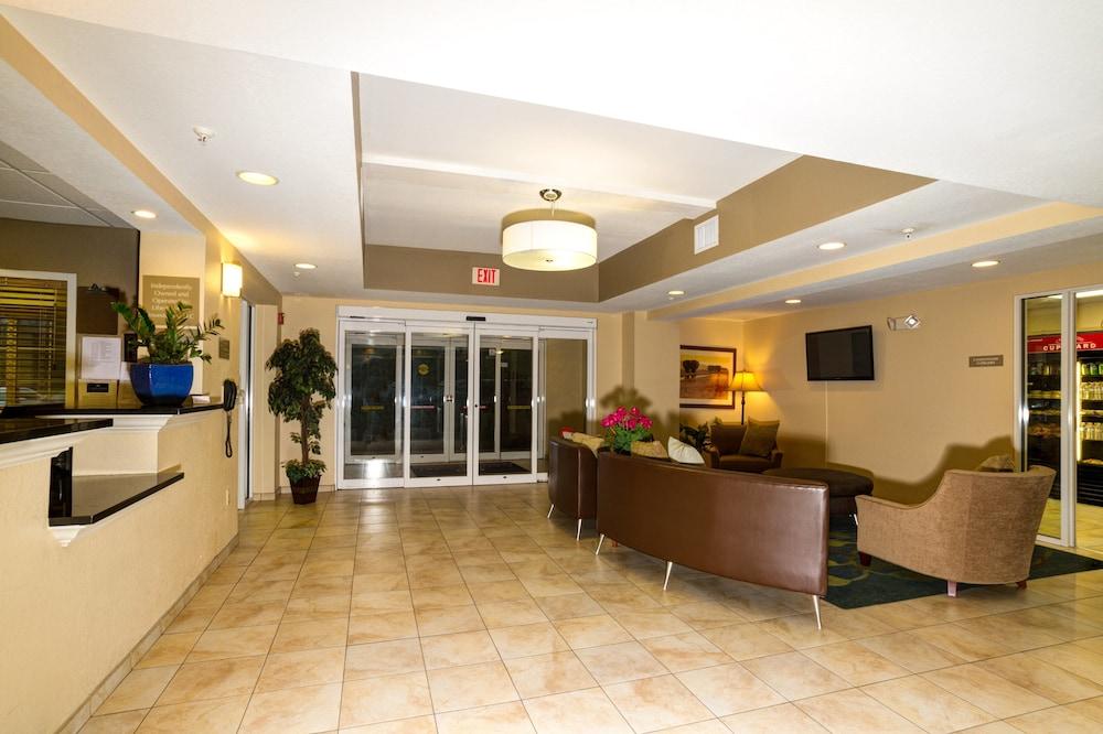Candlewood Suites Ft Myers I-75 by IHG photo 42