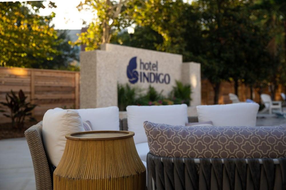 Hotel Indigo Mount Pleasant by IHG photo 42