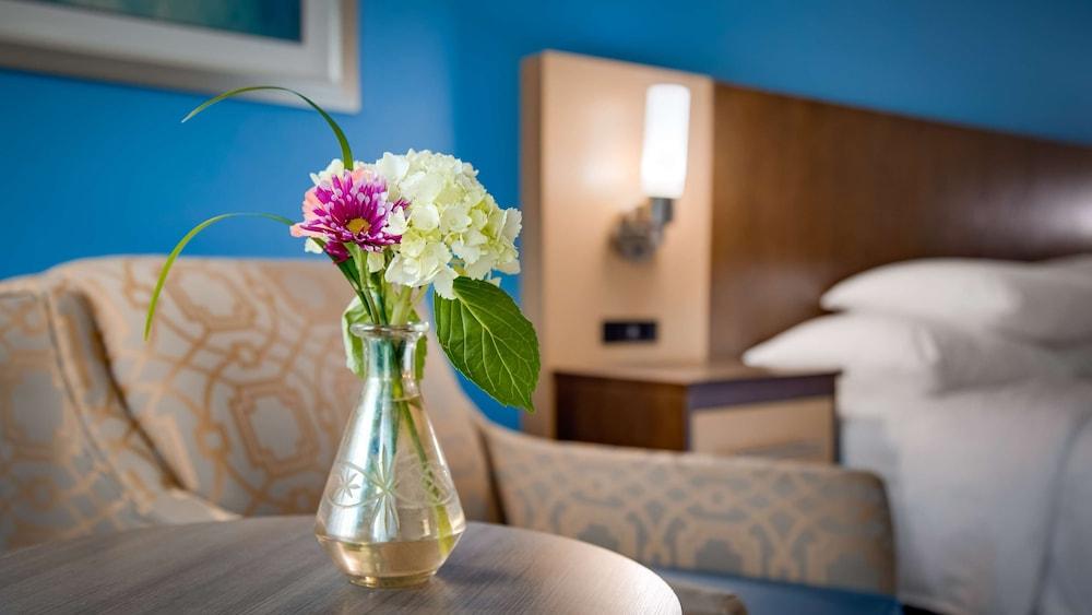 Best Western Plus River Escape Inn & Suites photo 15