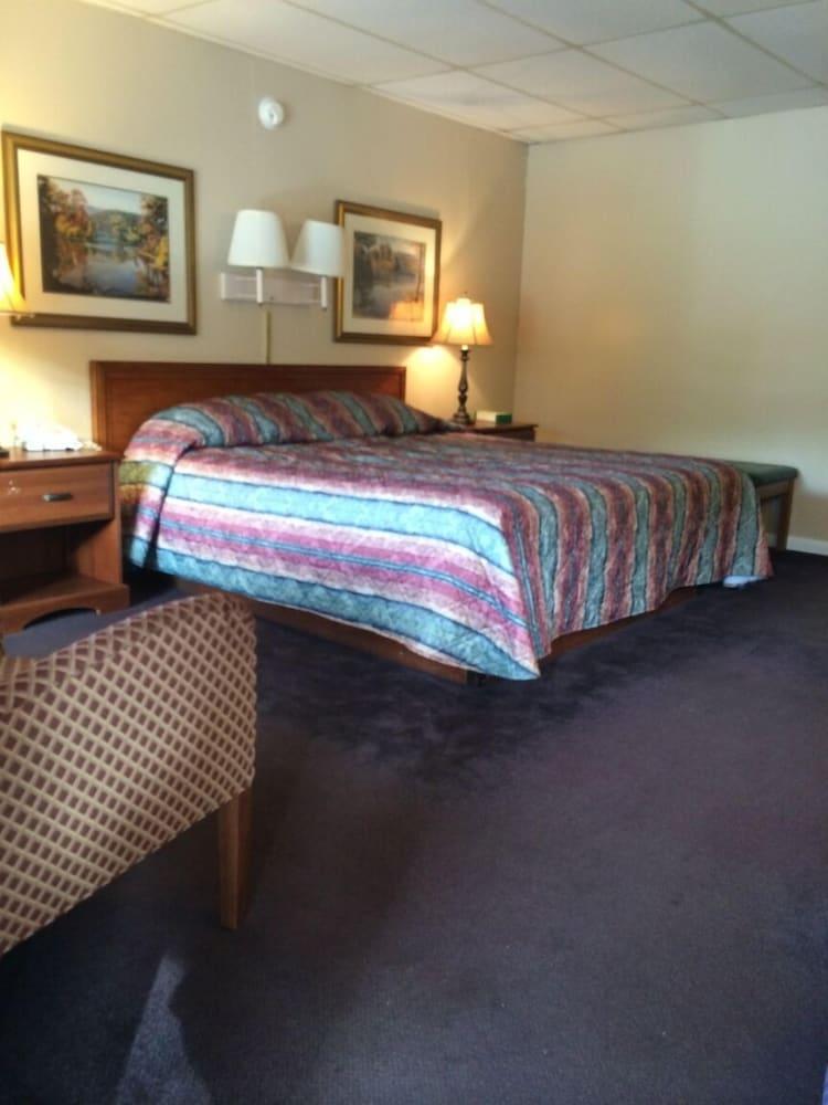 Drama Inn photo 16