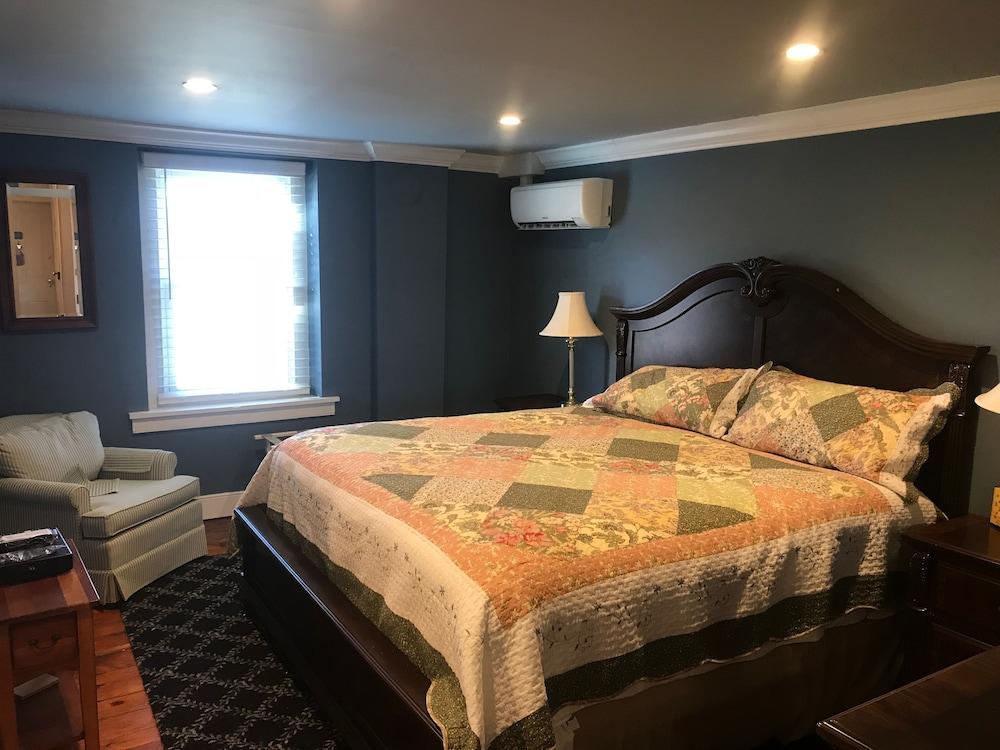 Stottsville Inn photo 43