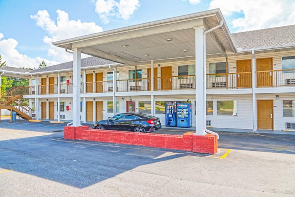 Economy Inn By OYO Ashburn — hotel in Ashburn