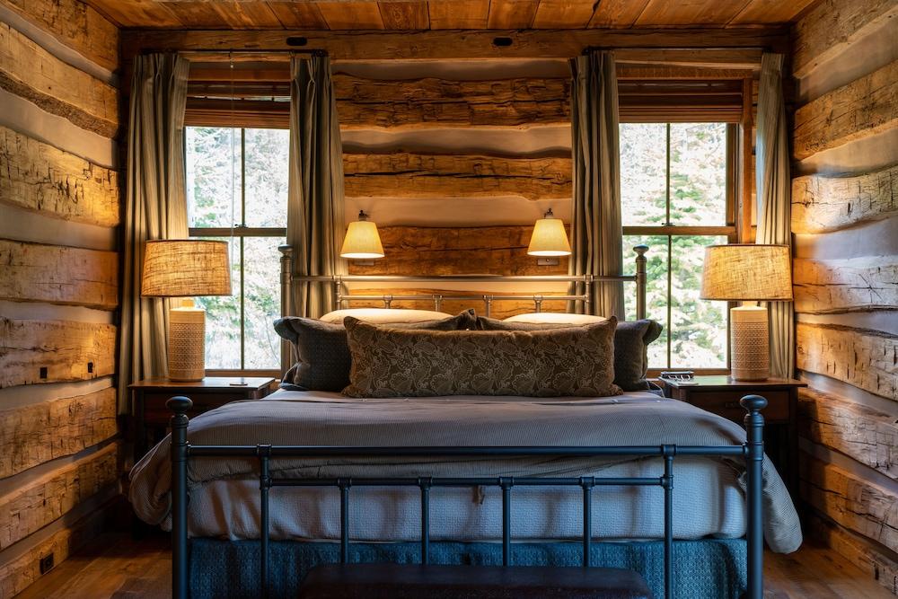 Eleven Taylor River Lodge photo 6