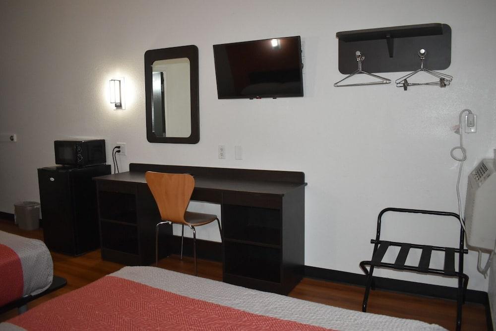 Motel 6 Springfield, IL photo 7
