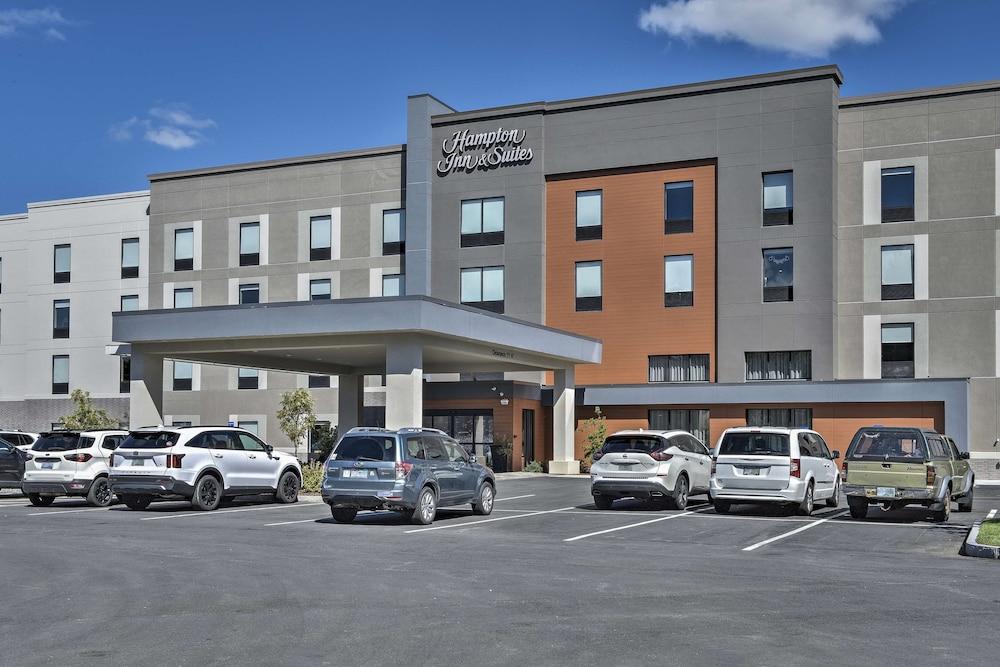 Hampton Inn & Suites Keene photo 21