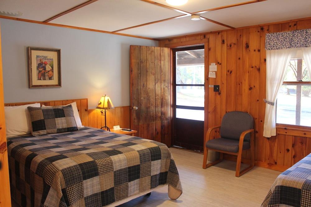 Blueberry Hill Motel photo 13