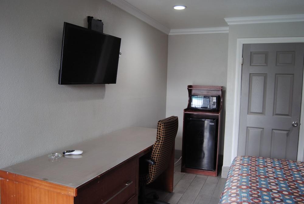 La Puente Inn photo 25