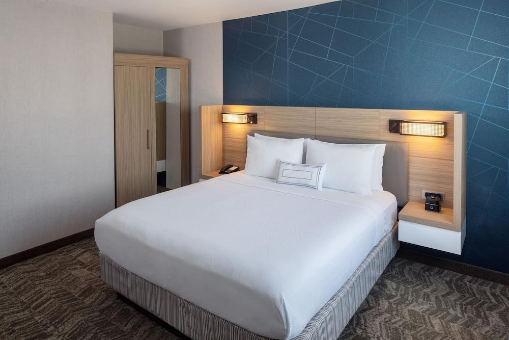 SpringHill Suites by Marriott New York JFK Airport/Jamaica photo 10