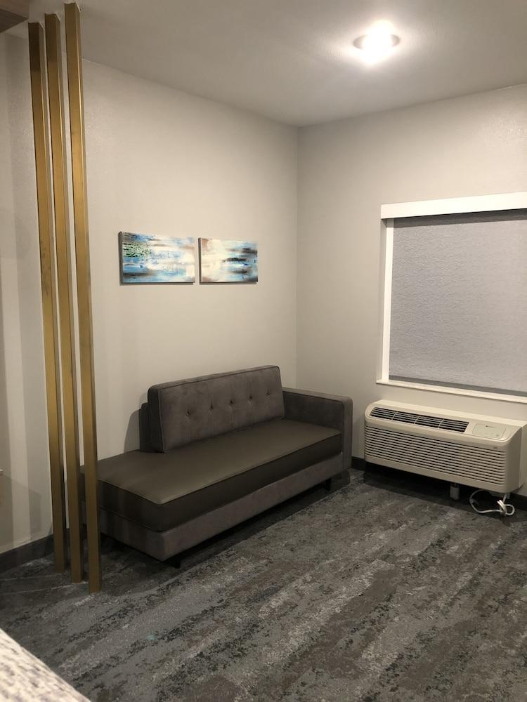 Hotel Solara Hobby Airport photo 4