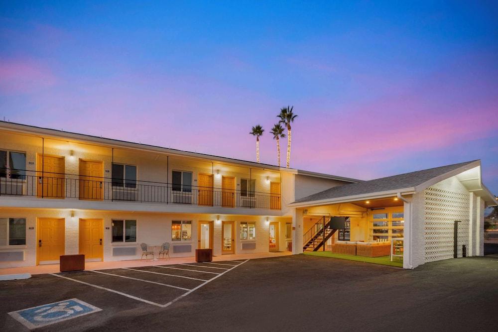 The Kennedy Tucson, SureStay Collection by Best Western photo 31