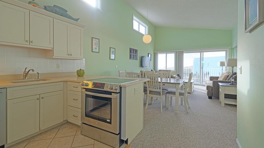 Sea Crest Resort photo 73