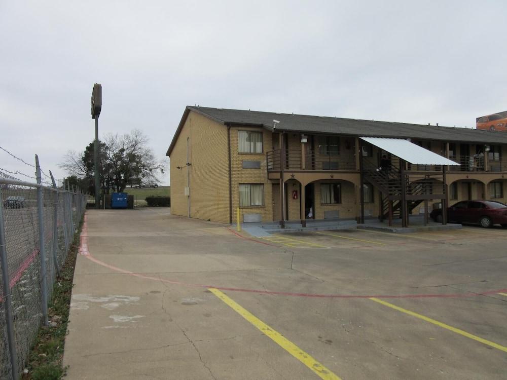 Royal Inn photo 37