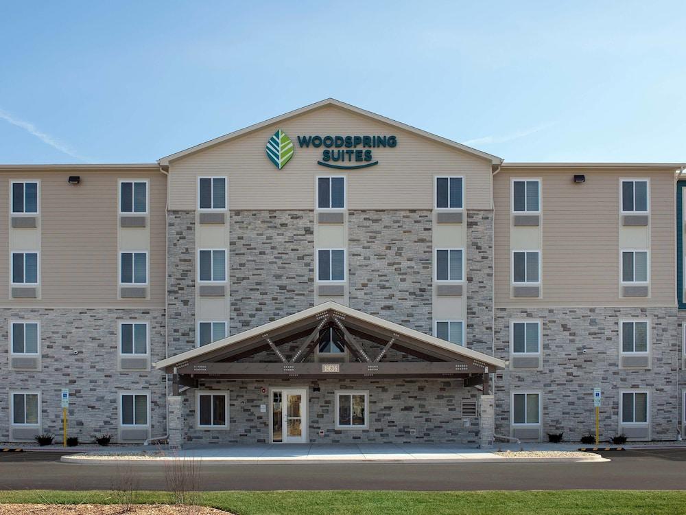 WoodSpring Suites Chicago Tinley Park photo 24