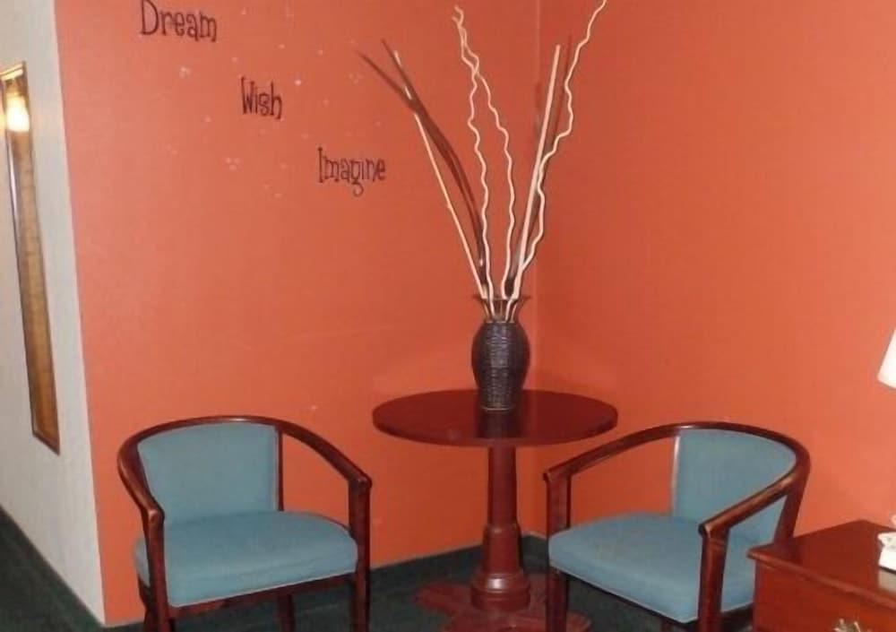 West Park Inn photo 8