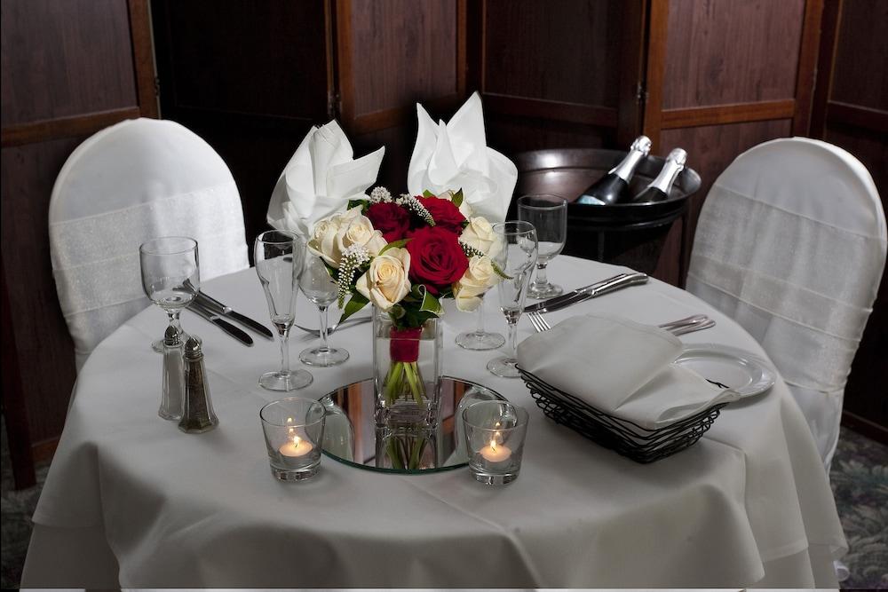 La Tourelle Inn & Spa photo 27