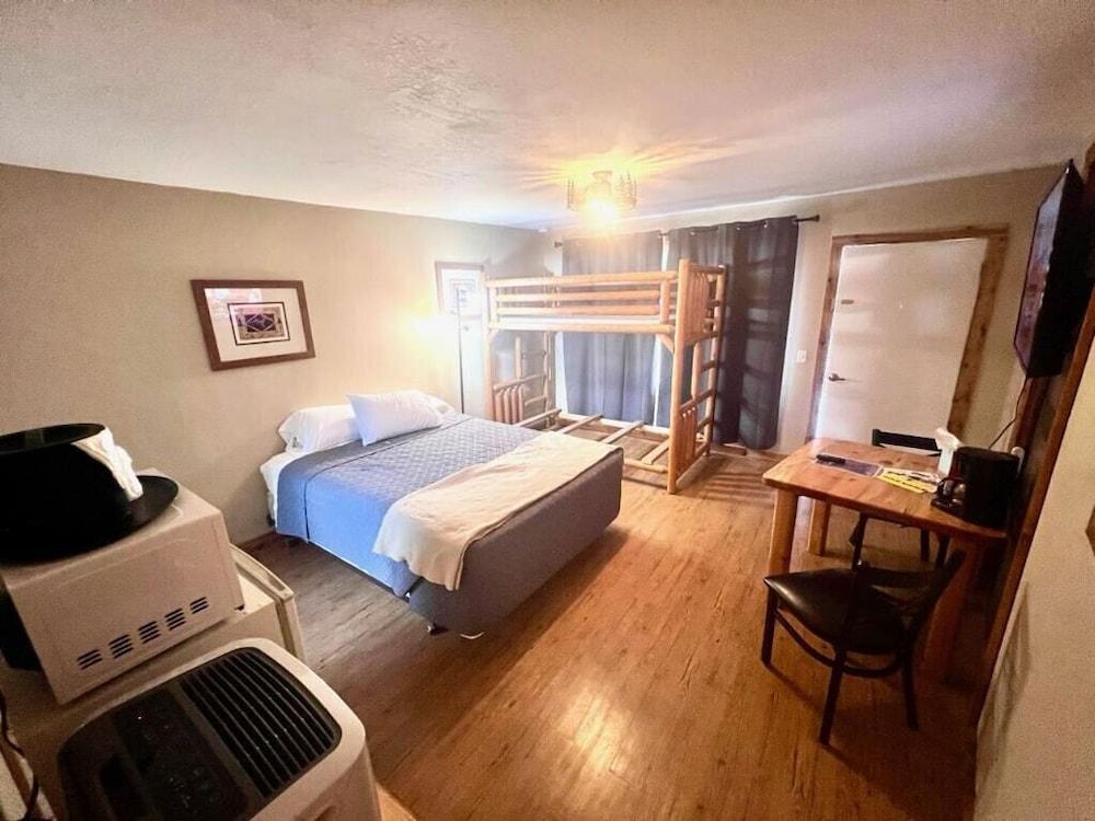 Paiute Trails Inn photo 4