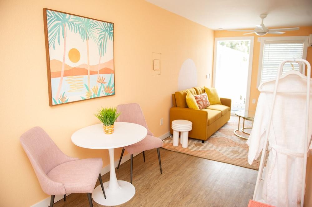 Sunburst Inn photo 18