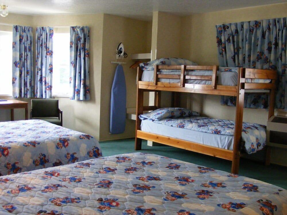 Great Lakes Inn photo 9