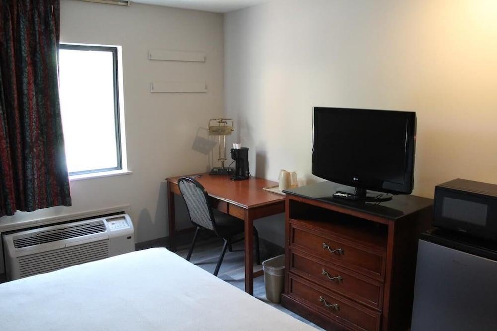 Raceway Inn photo 5