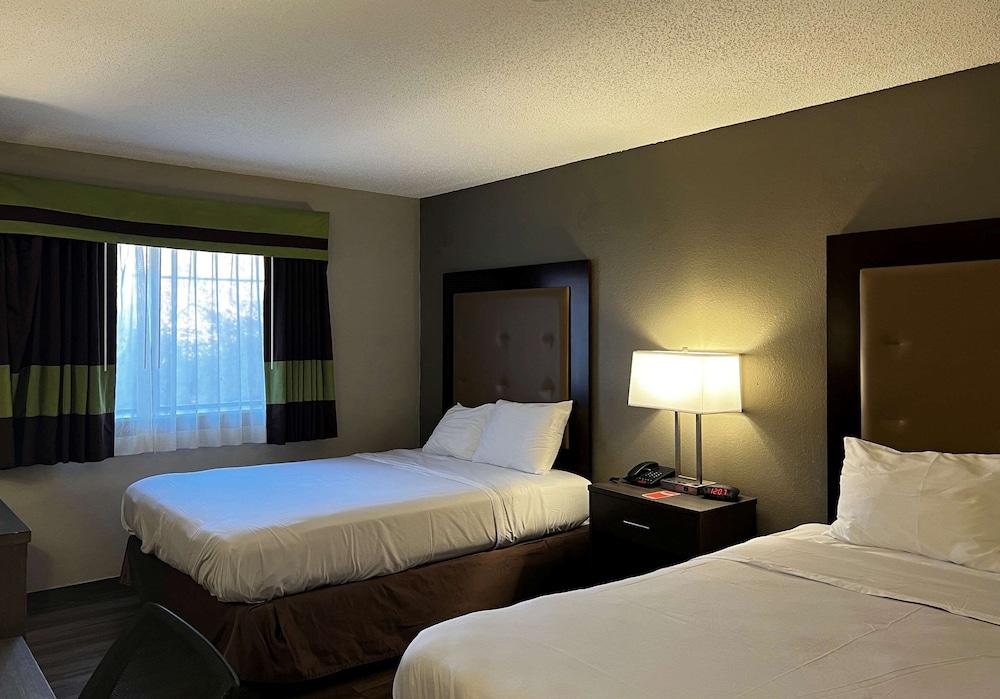 Econo Lodge Spring Lake near Fort Bragg photo 5