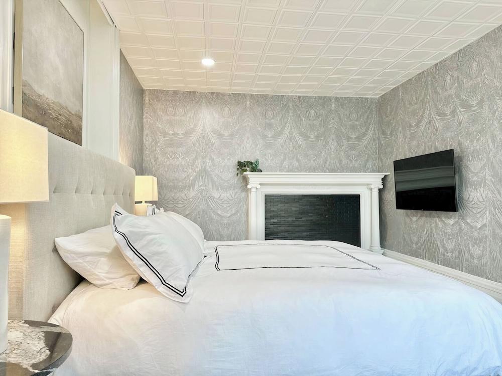 The Elliott Hotel at Highland Park photo 21