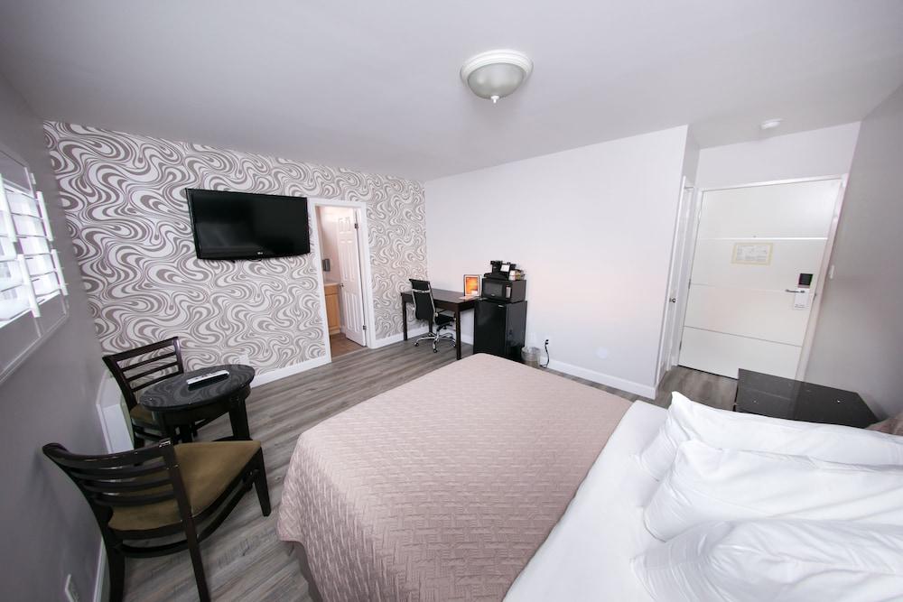 Metropolitan Inn & Suites photo 9