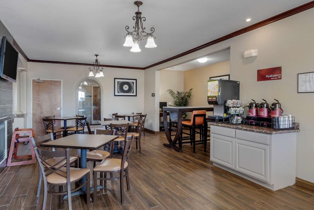 Best Western Plus Sweetwater Inn & Suites photo 12