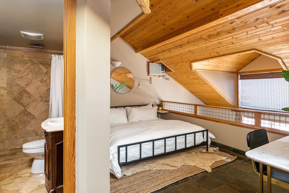 Chalet View Lodge photo 32