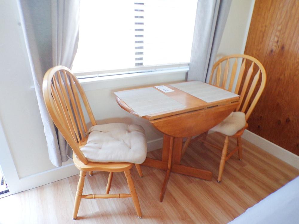 Shoreline Cottages photo 17