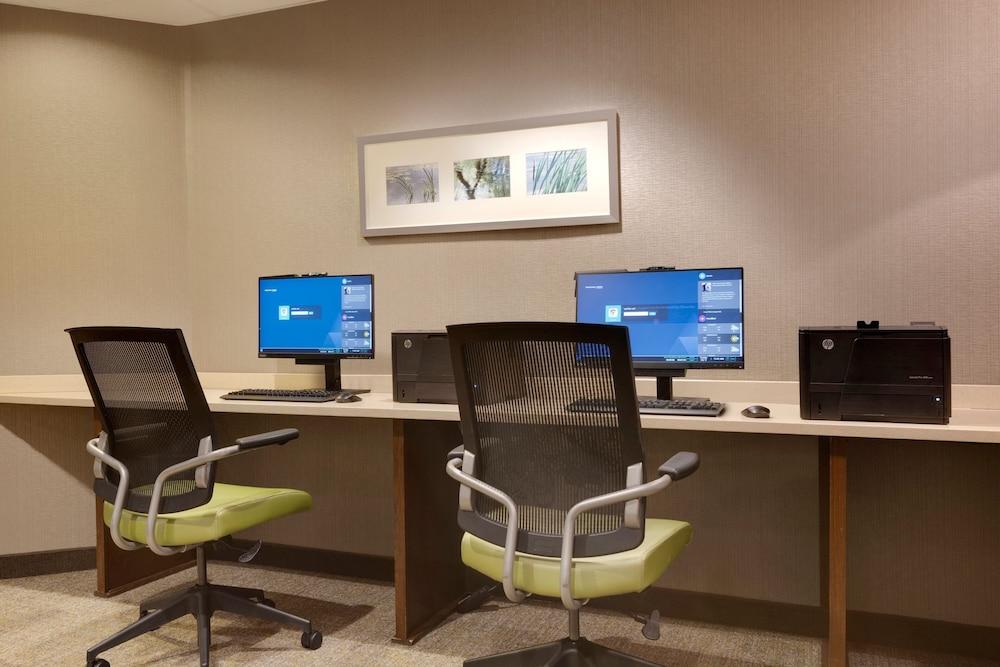 SpringHill Suites by Marriott Newark Liberty International photo 40