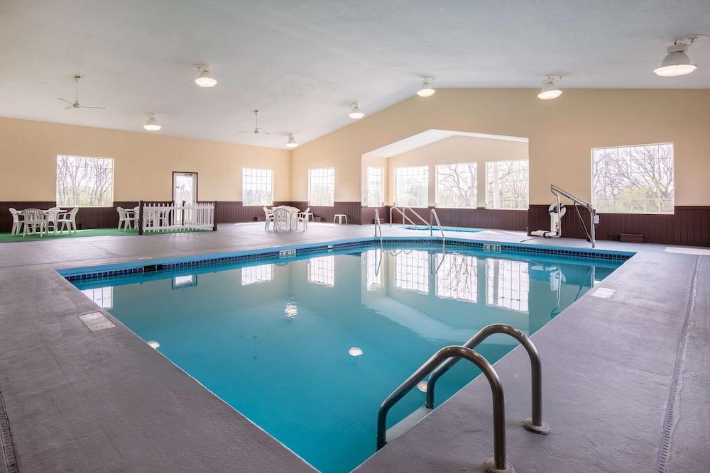 Quality Inn Edgerton photo 32