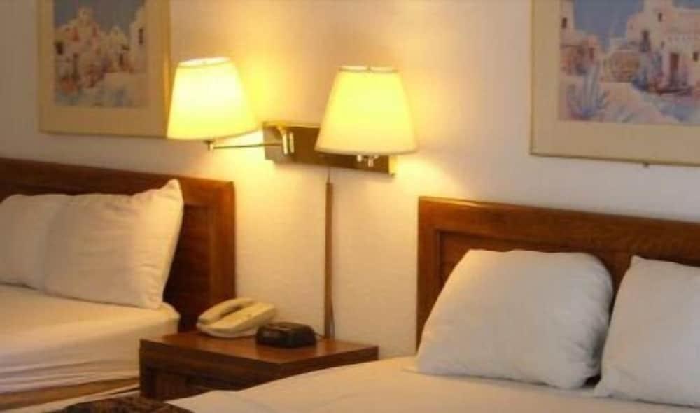Ridge Crest Hotel photo 7
