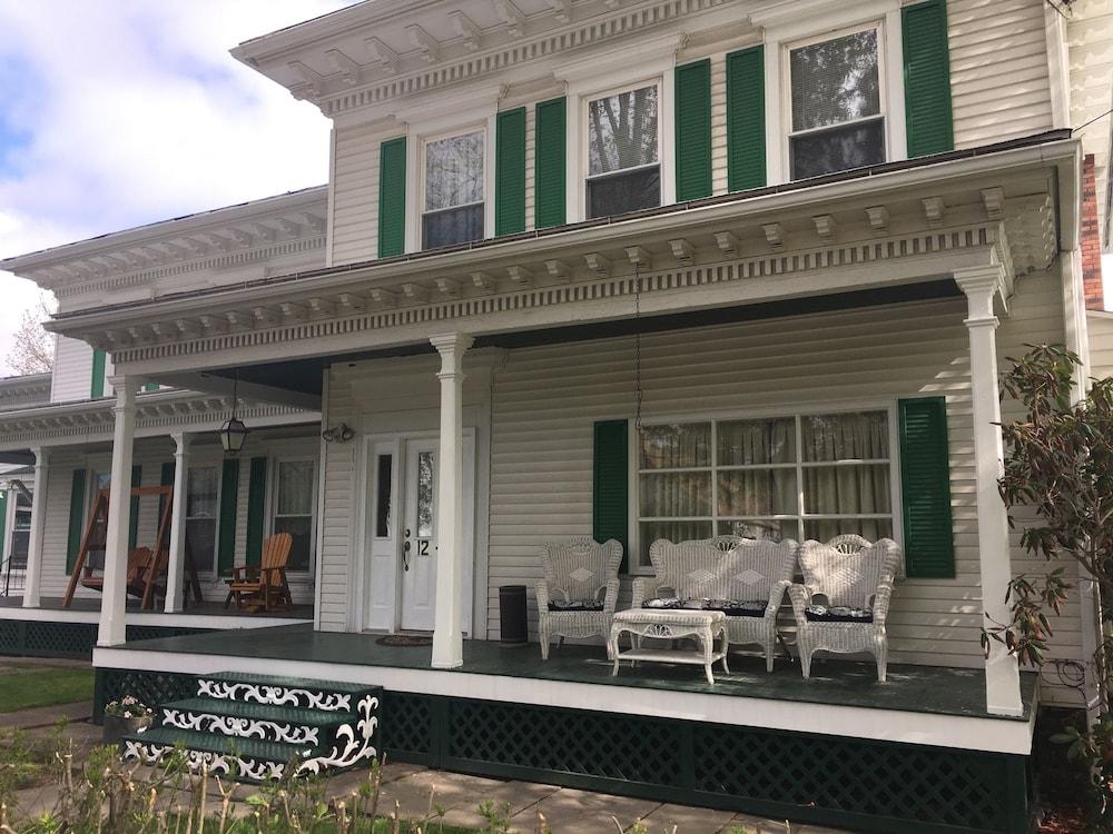 The Colonial Motel photo 31