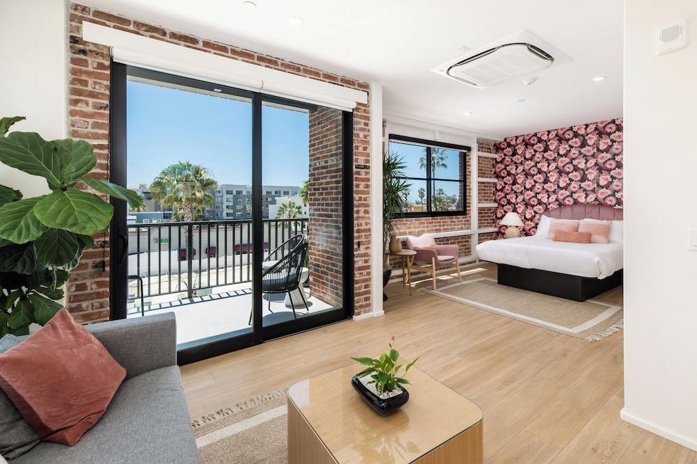 The Brick Hotel photo 37