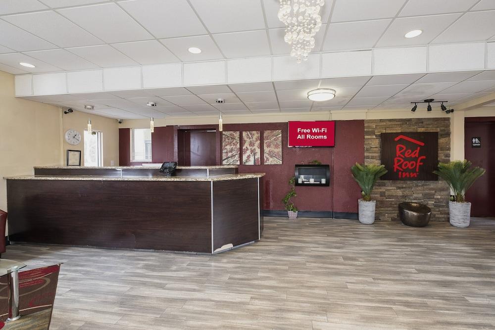 Red Roof Inn Walterboro photo 13